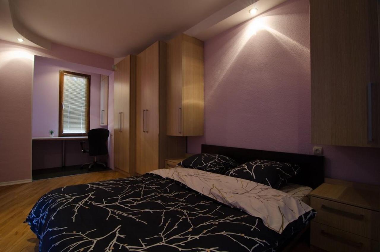 Georges Apartment ティビリシ エクステリア 写真