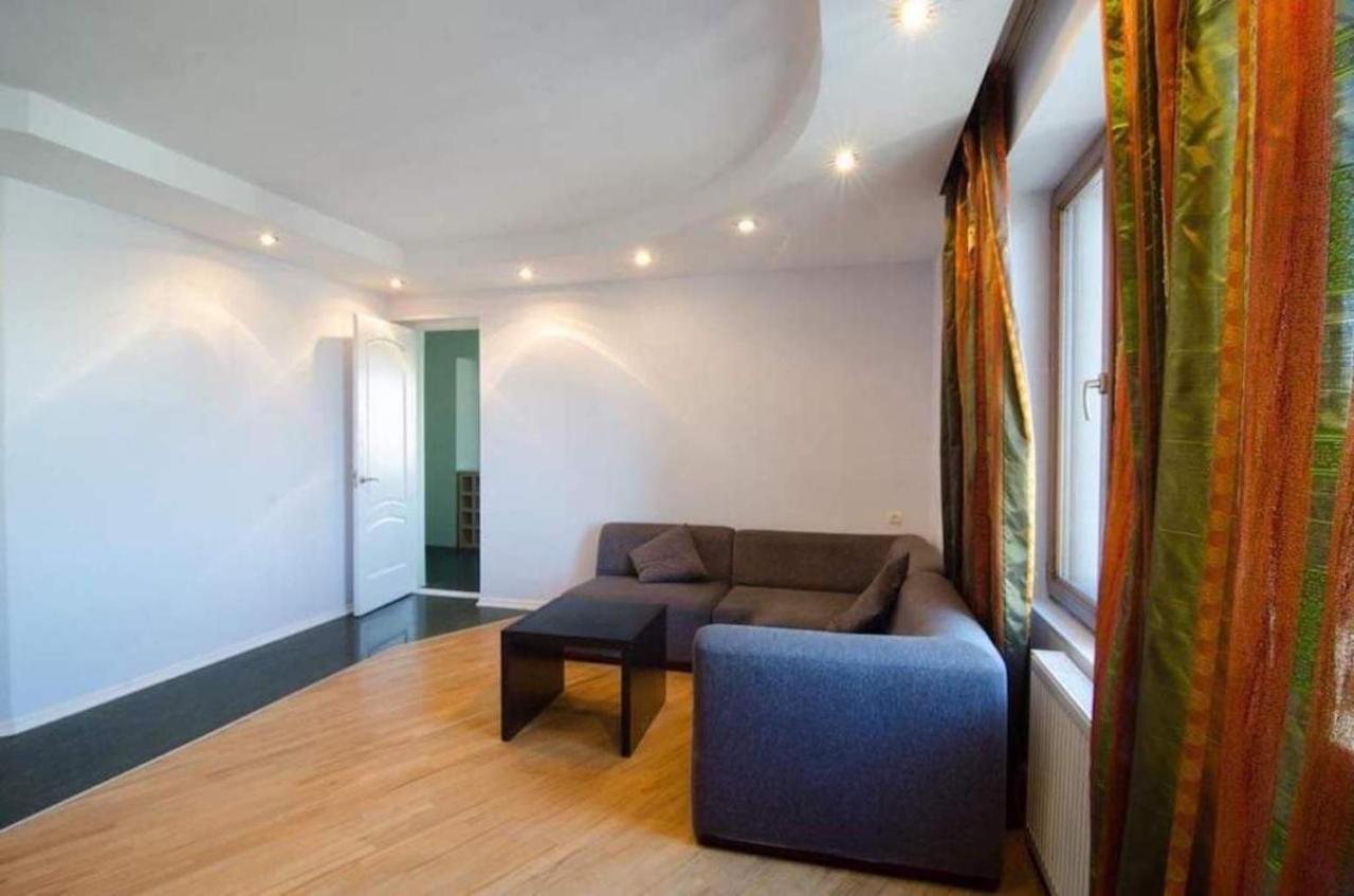 Georges Apartment ティビリシ エクステリア 写真