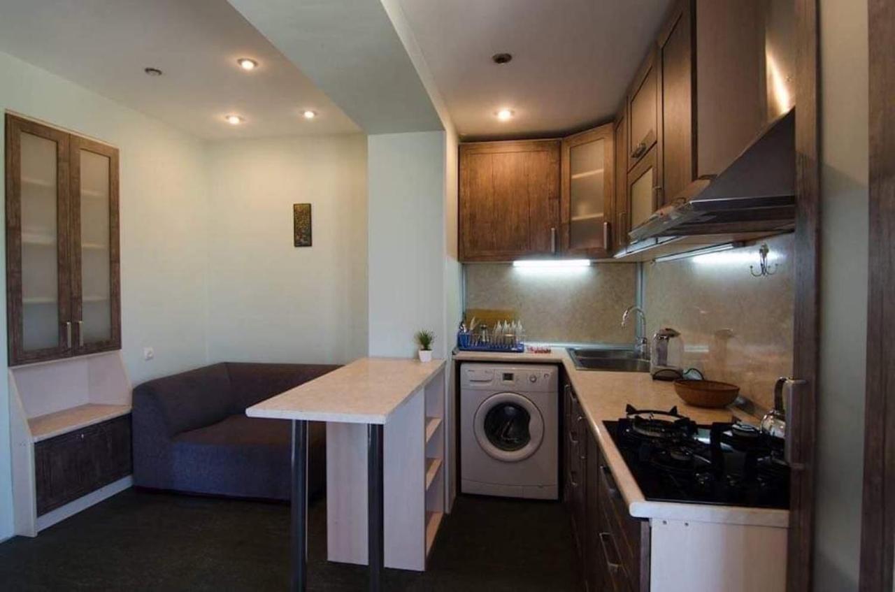 Georges Apartment ティビリシ エクステリア 写真